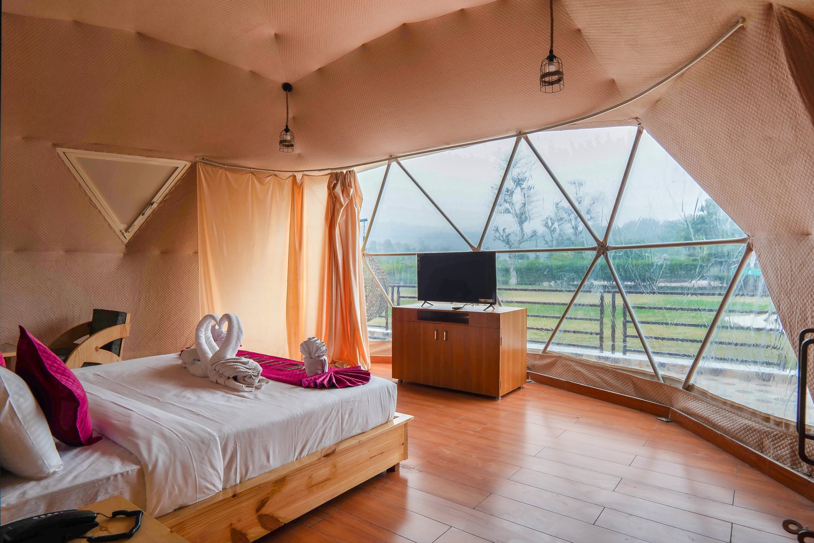 Super Deluxe Room